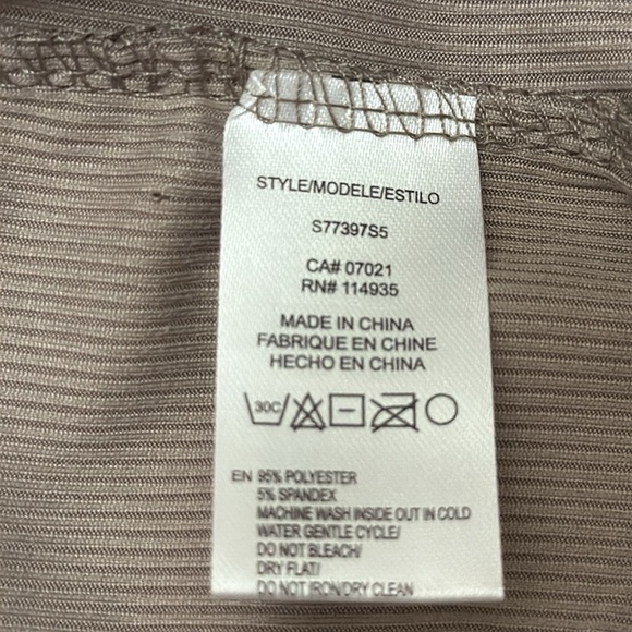 Women's Taupe Short Sleeve Top - Picture 4 of 4